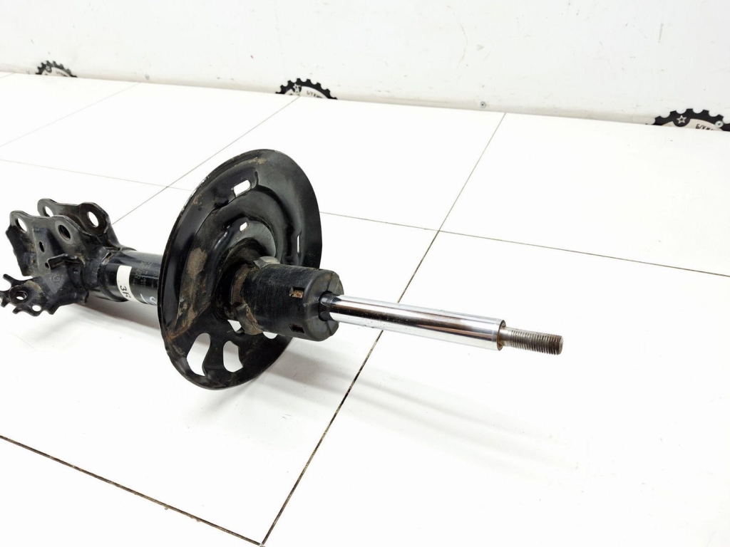 Амортизатор передний правый, 5000 рублей, Пермь