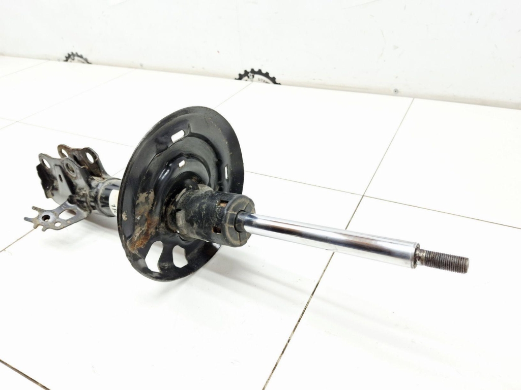 Амортизатор передний правый, 4000 рублей, Пермь