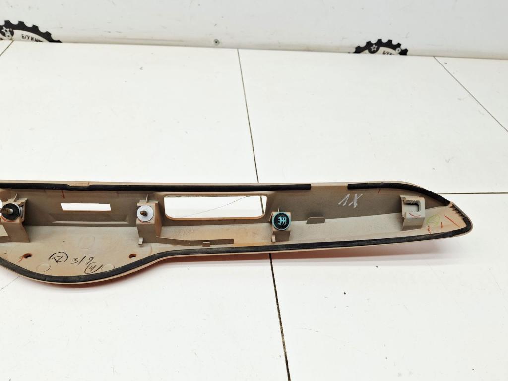 Накладка двери багажника, 2000 рублей, Пермь