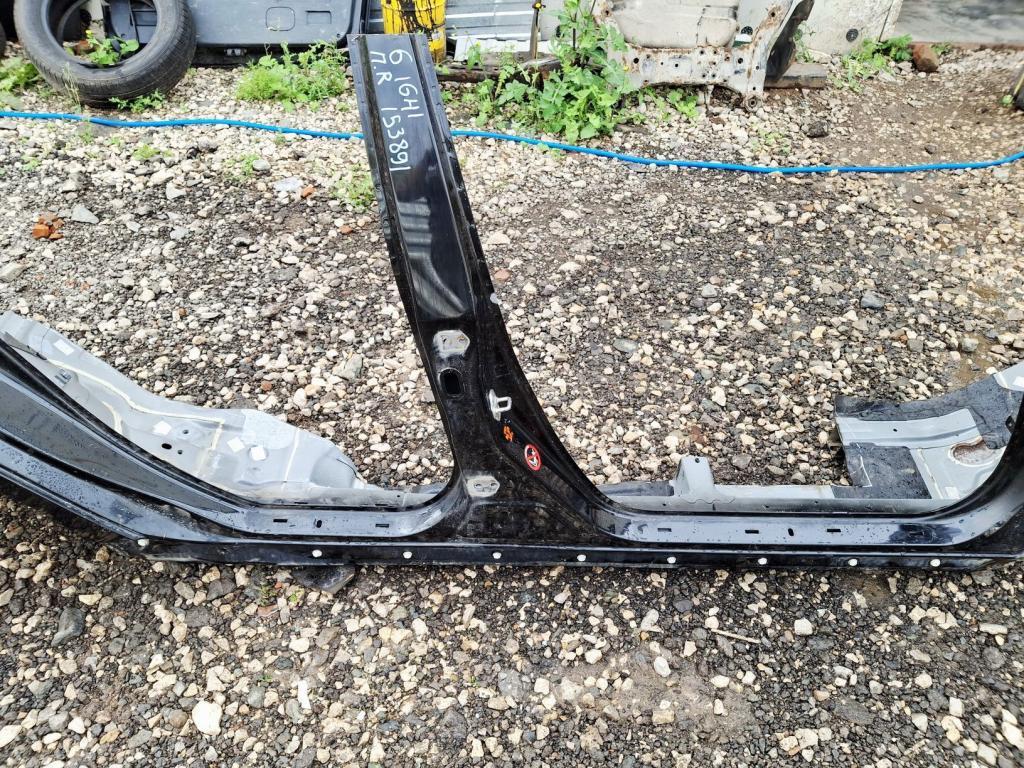 Порог со стойкой правый, 8000 рублей, Пермь