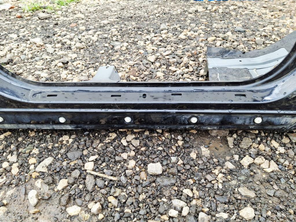 Порог со стойкой правый, 8000 рублей, Пермь