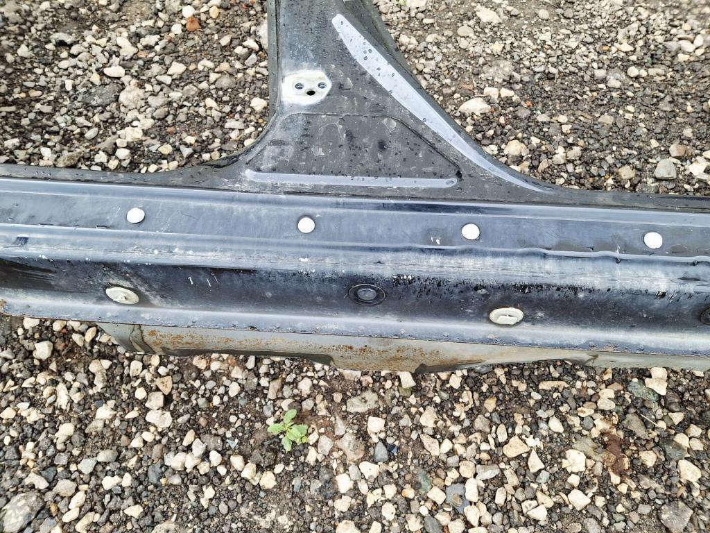 Порог со стойкой правый, 8000 рублей, Пермь