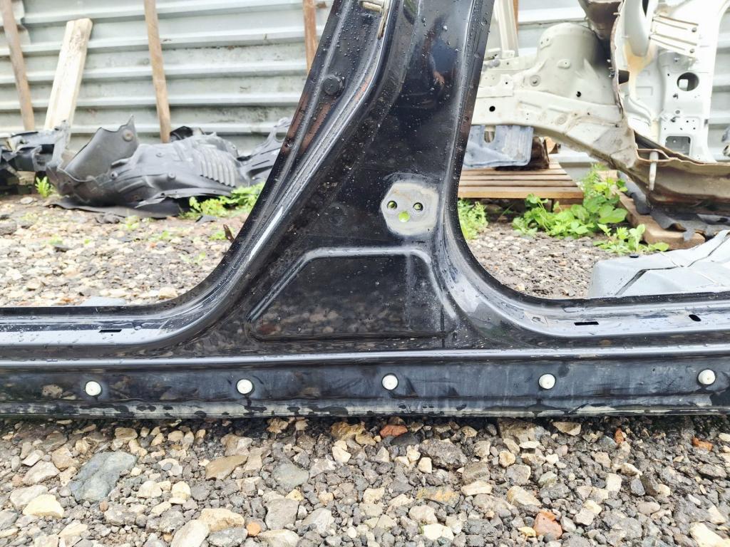 Порог со стойкой левый, 10000 рублей, Пермь