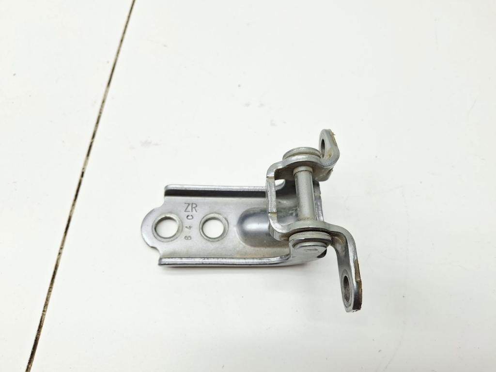 Петля двери задней правой нижняя, 500 рублей, Пермь