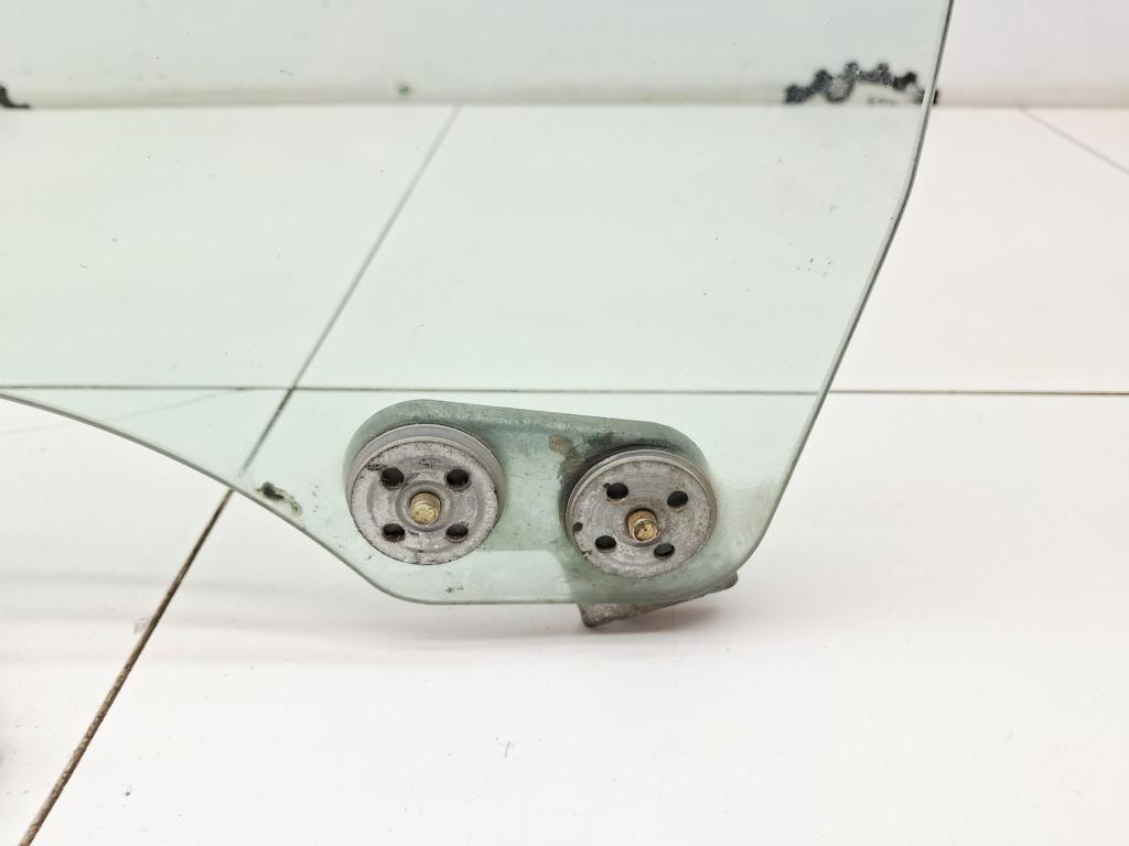 Стекло двери передней правой, 2000 рублей, Пермь