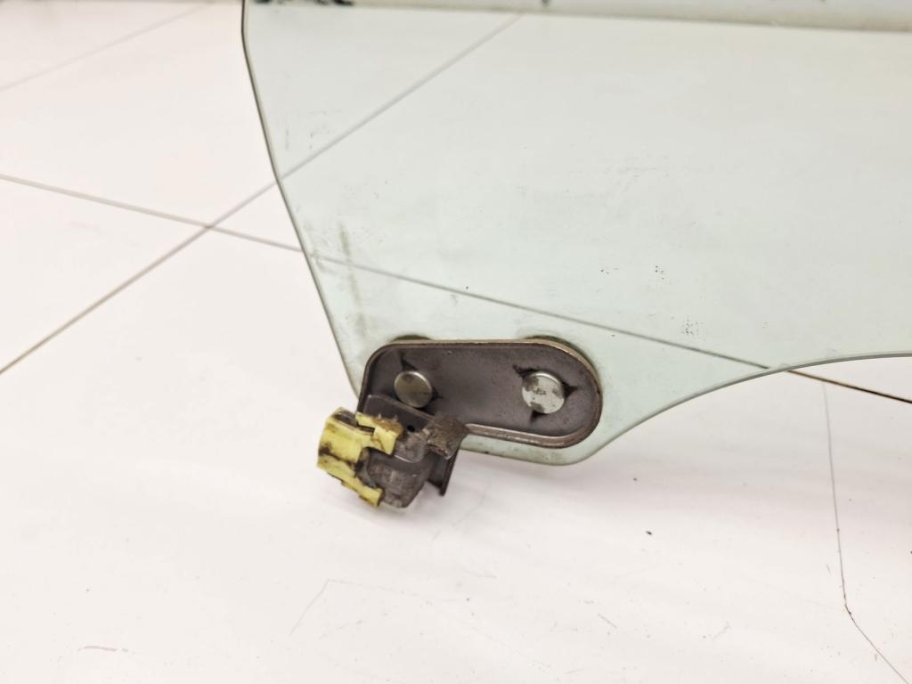 Стекло двери передней правой, 2000 рублей, Пермь