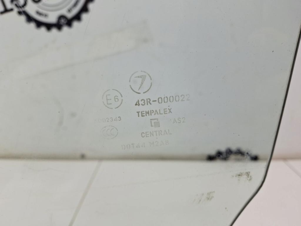 Стекло двери передней правой, 2000 рублей, Пермь