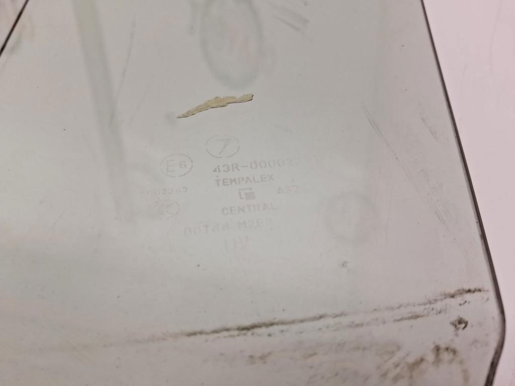 Стекло двери передней правой, 2000 рублей, Пермь