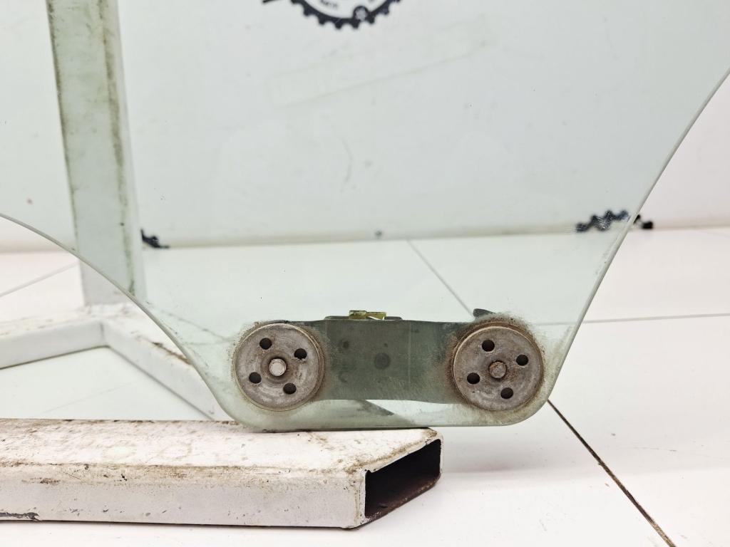 Стекло двери задней правой, 1000 рублей, Пермь