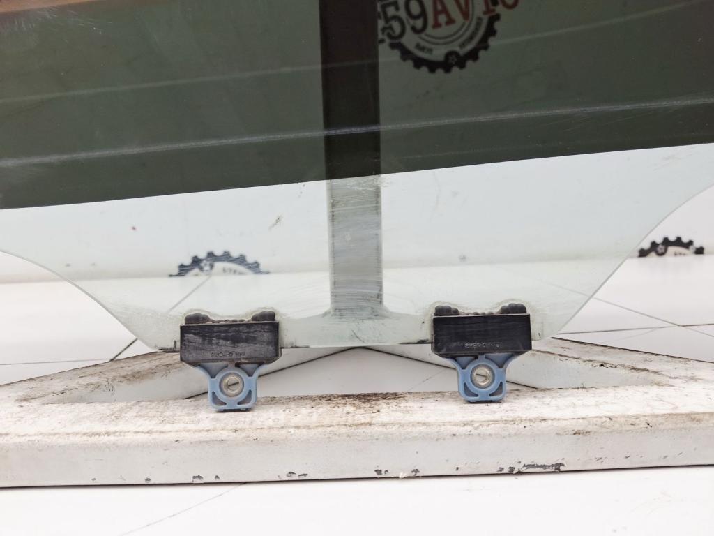 Стекло двери задней правой, 1000 рублей, Пермь