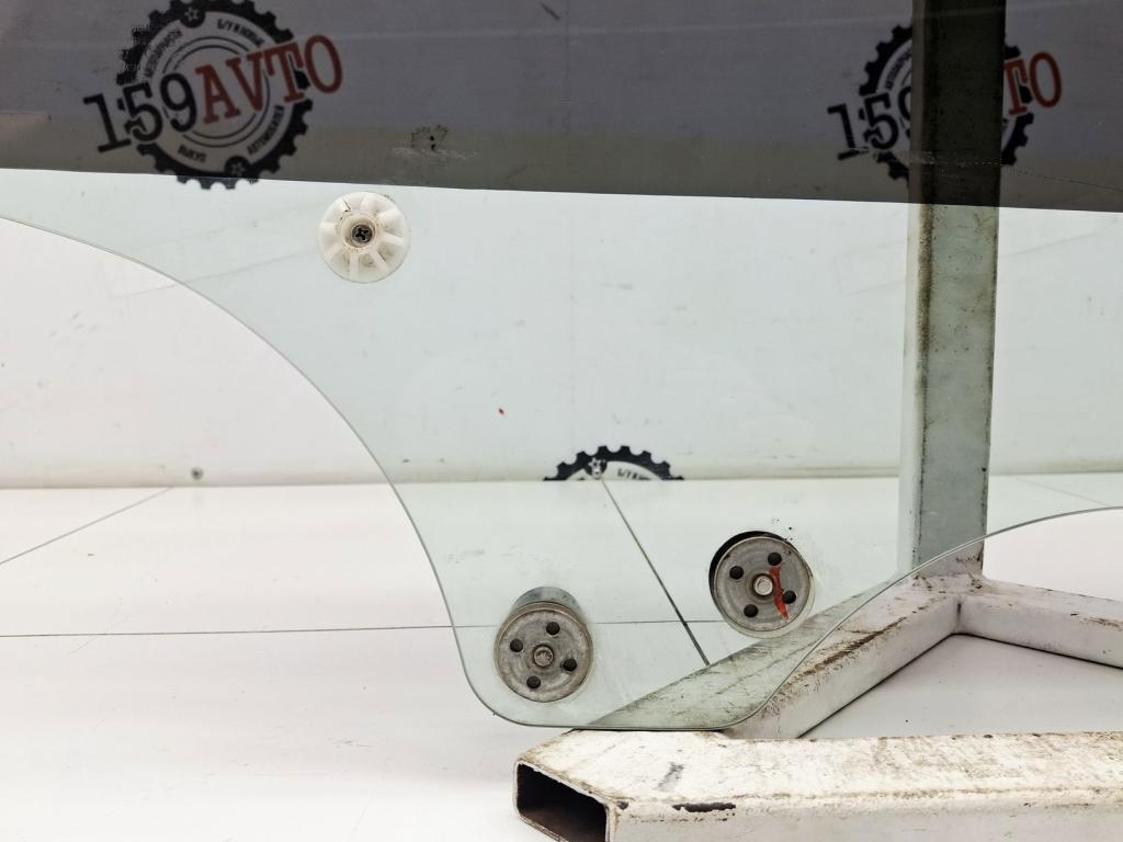 Стекло двери задней правой, 1000 рублей, Пермь