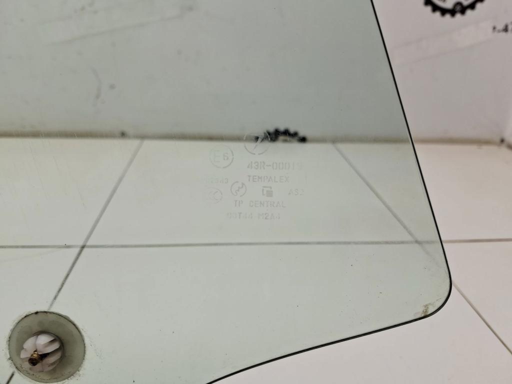 Стекло двери задней правой, 1000 рублей, Пермь