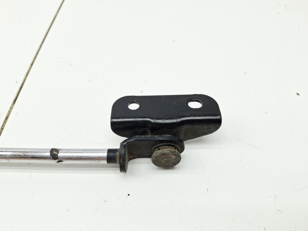 Амортизатор капота, 500 рублей, Пермь