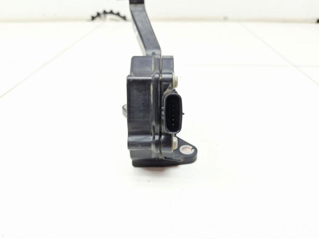 Педаль газа, 1500 рублей, Пермь