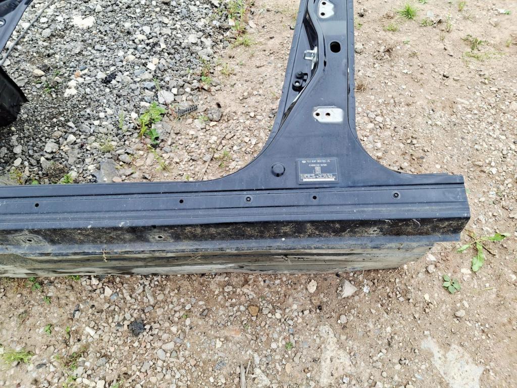 Порог со стойкой левый, 9000 рублей, Пермь