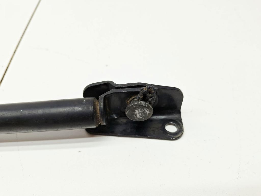 Амортизатор двери багажника, 1000 рублей, Пермь