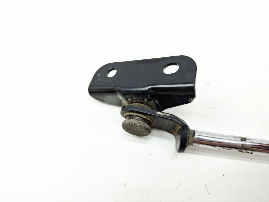 Амортизатор капота, 500 рублей, Пермь