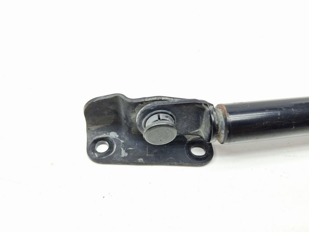 Амортизатор двери багажника, 500 рублей, Пермь