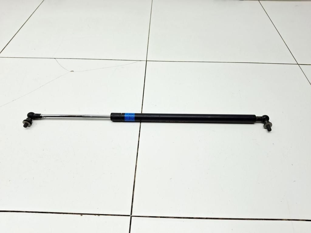 Амортизатор капота, 500 рублей, Пермь