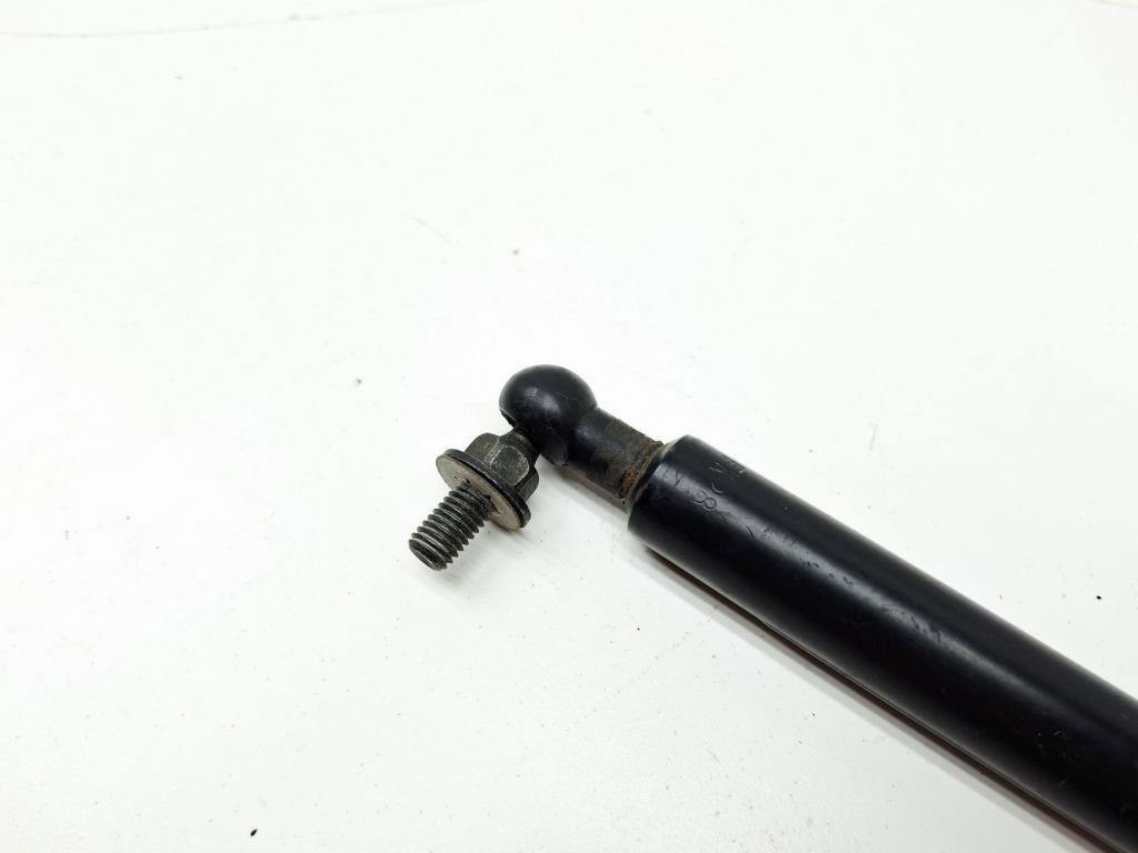 Амортизатор капота, 500 рублей, Пермь