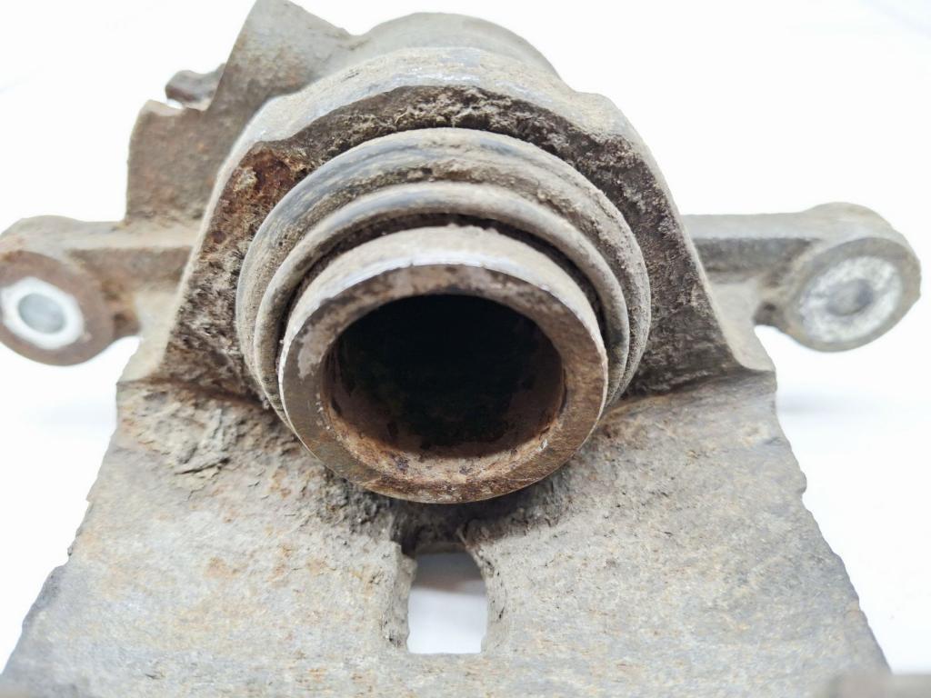 Суппорт задний правый, 1000 рублей, Пермь