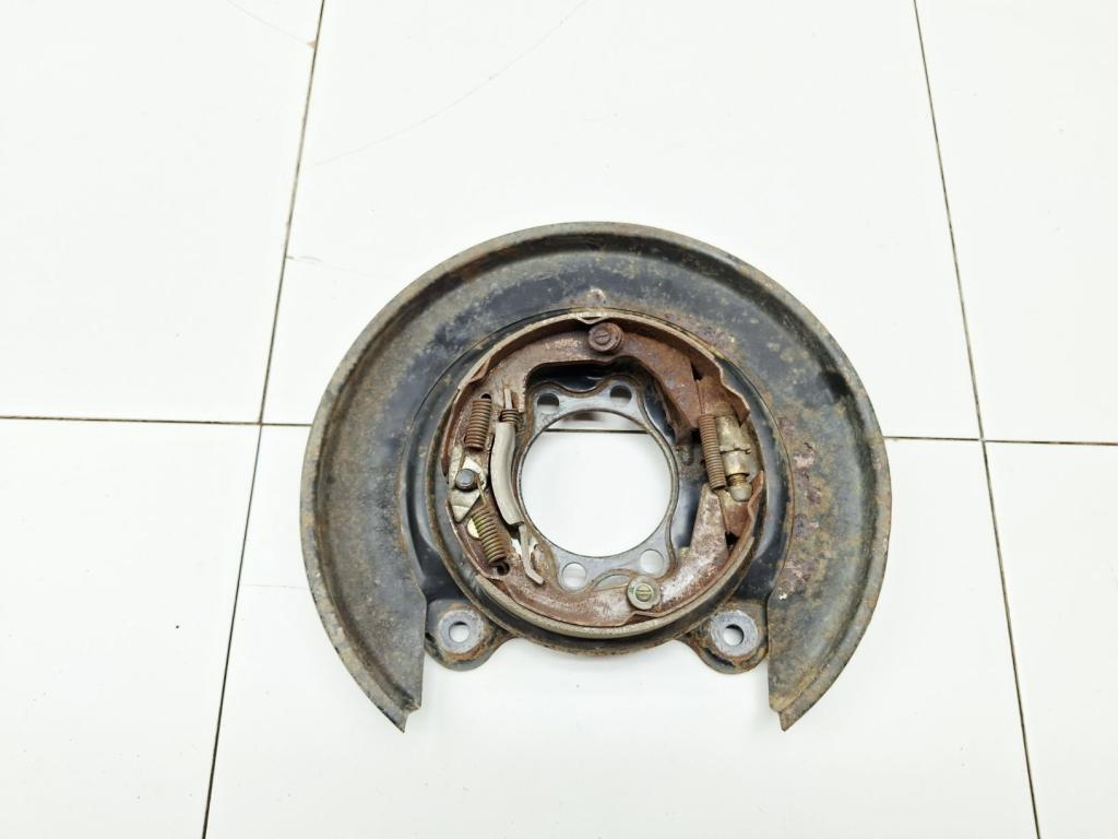 Щит опорный задний правый, 3000 рублей, Пермь