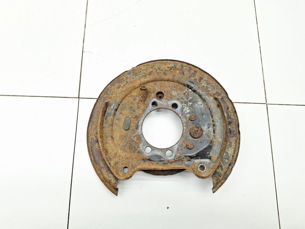 Щит опорный задний правый, 2000 рублей, Пермь