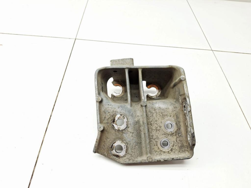 Кронштейн опоры двигателя, 1000 рублей, Пермь