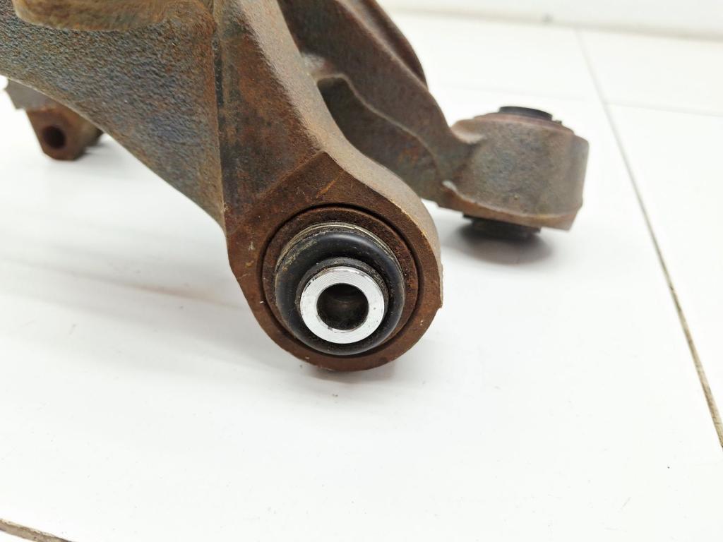 Кулак поворотный задний правый, 3000 рублей, Пермь