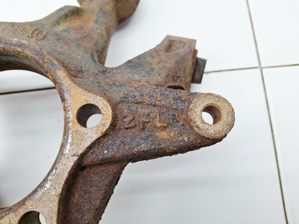 Кулак поворотный задний правый, 1500 рублей, Пермь