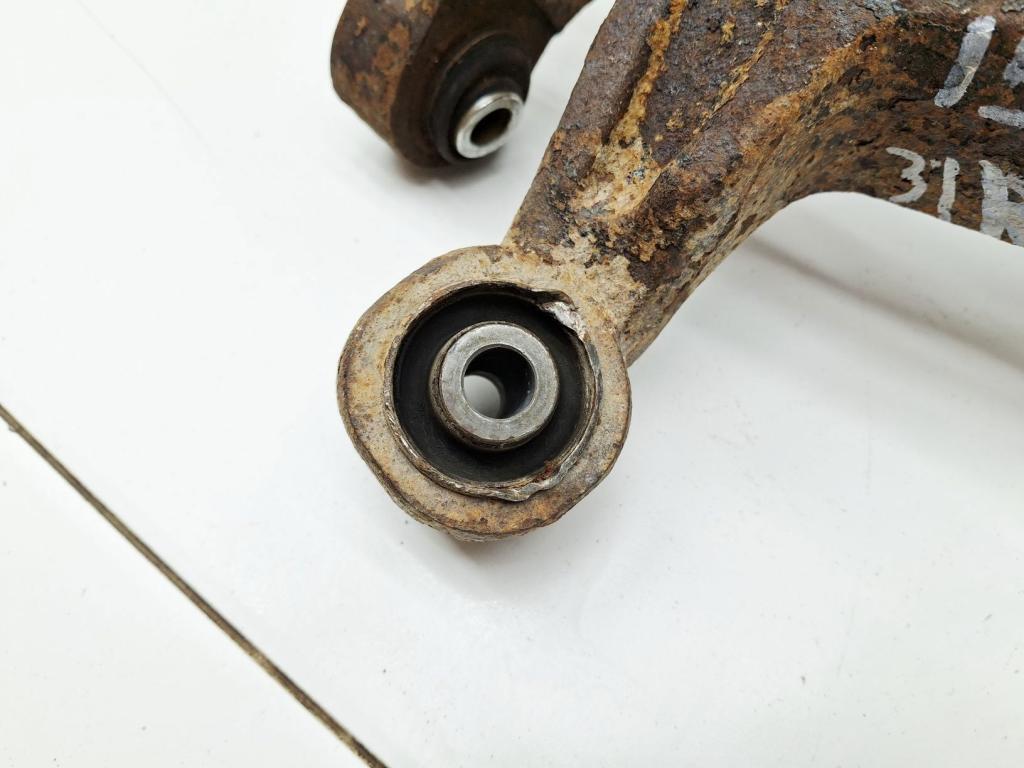 Кулак поворотный задний правый, 1500 рублей, Пермь