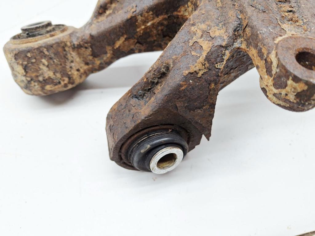 Кулак поворотный задний левый, 1500 рублей, Пермь