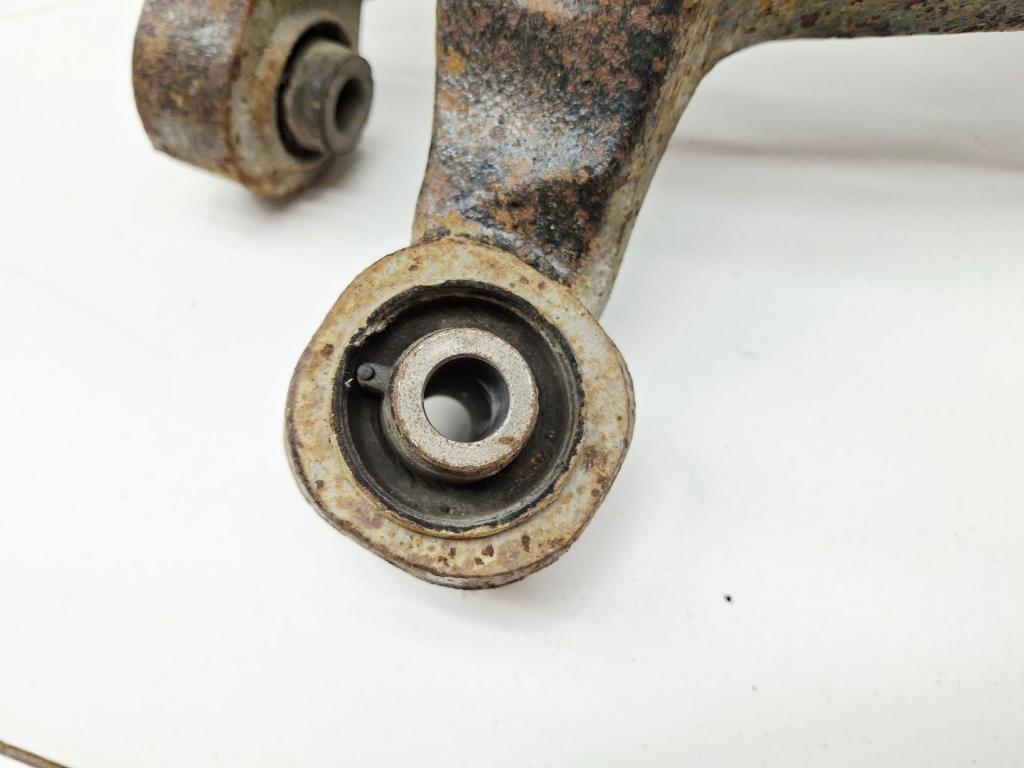 Кулак поворотный задний правый, 1500 рублей, Пермь