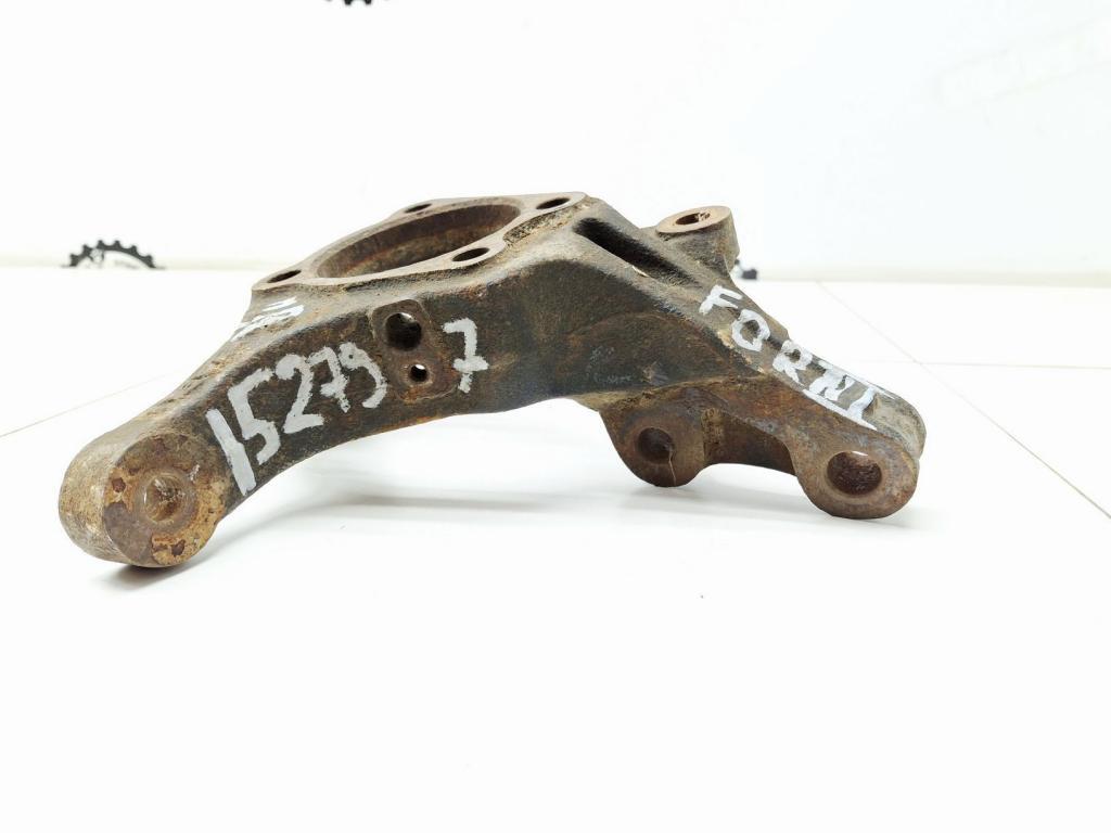 Кулак поворотный передний правый, 2500 рублей, Пермь