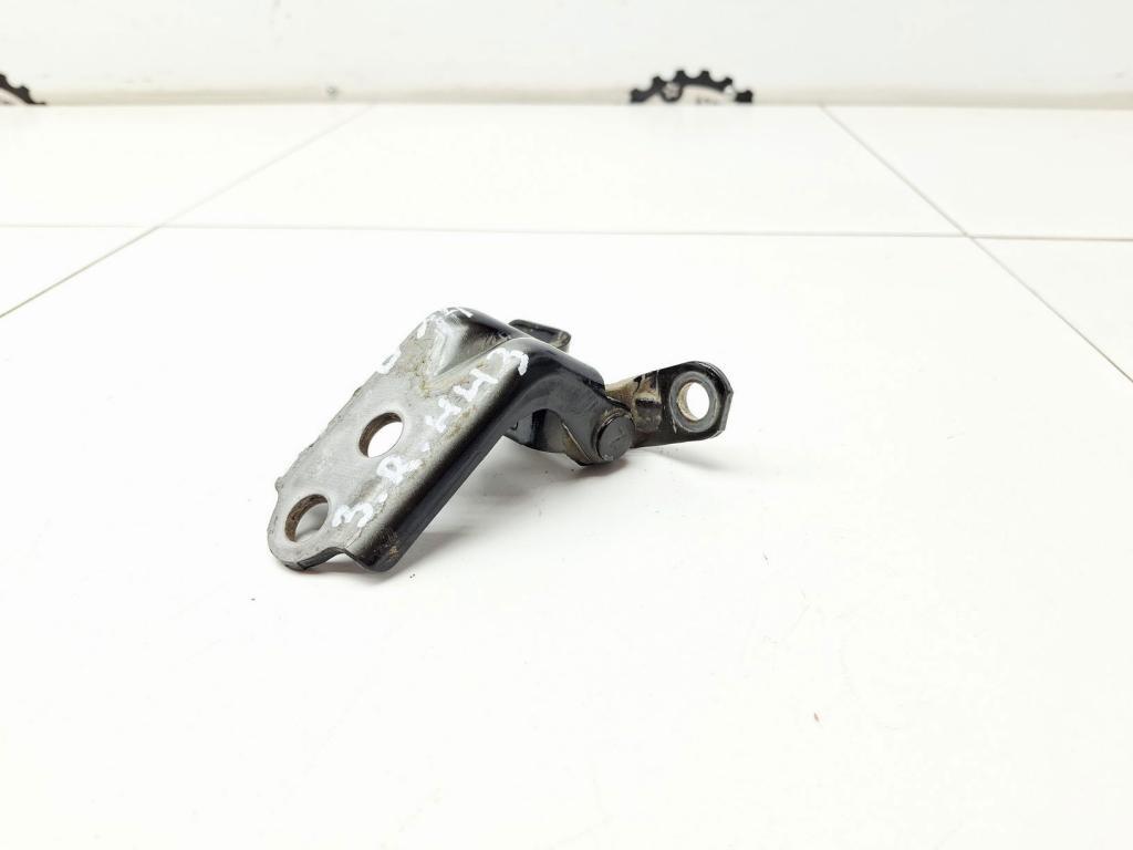 Петля двери задней правой нижняя, 500 рублей, Пермь