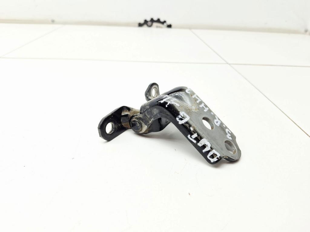 Петля двери задней правой нижняя, 500 рублей, Пермь