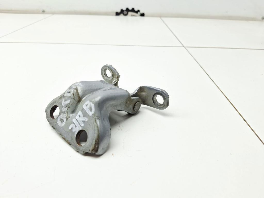 Петля двери задней правой верхняя, 500 рублей, Пермь