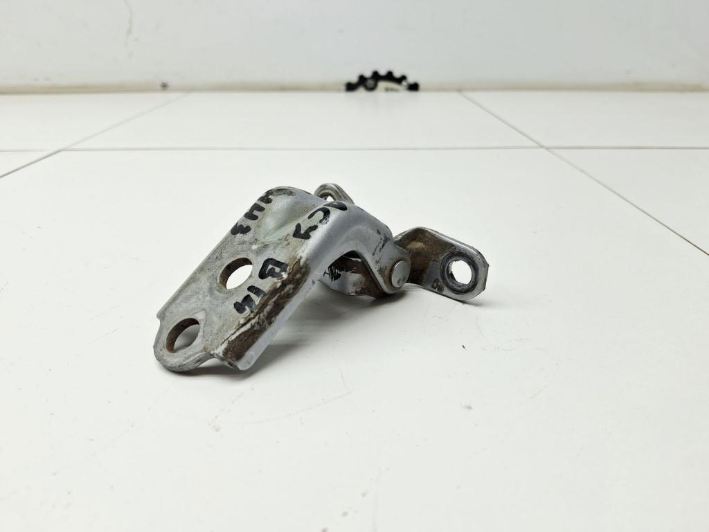 Петля двери задней левой нижняя, 500 рублей, Пермь