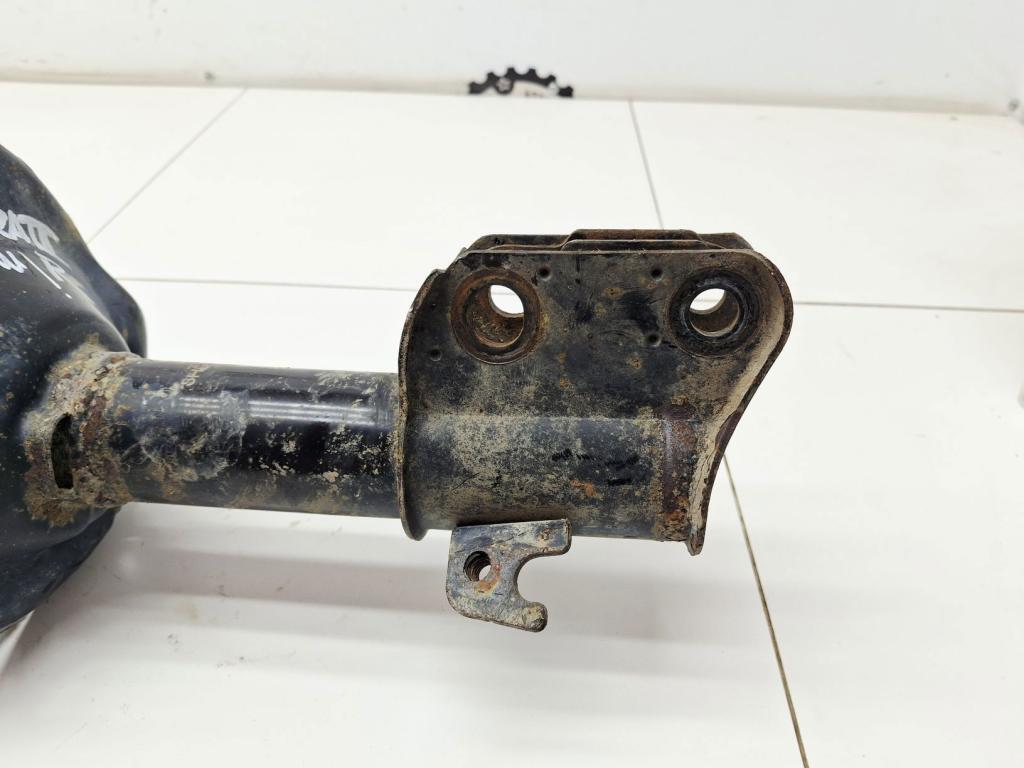 Амортизатор передний правый, 2500 рублей, Пермь