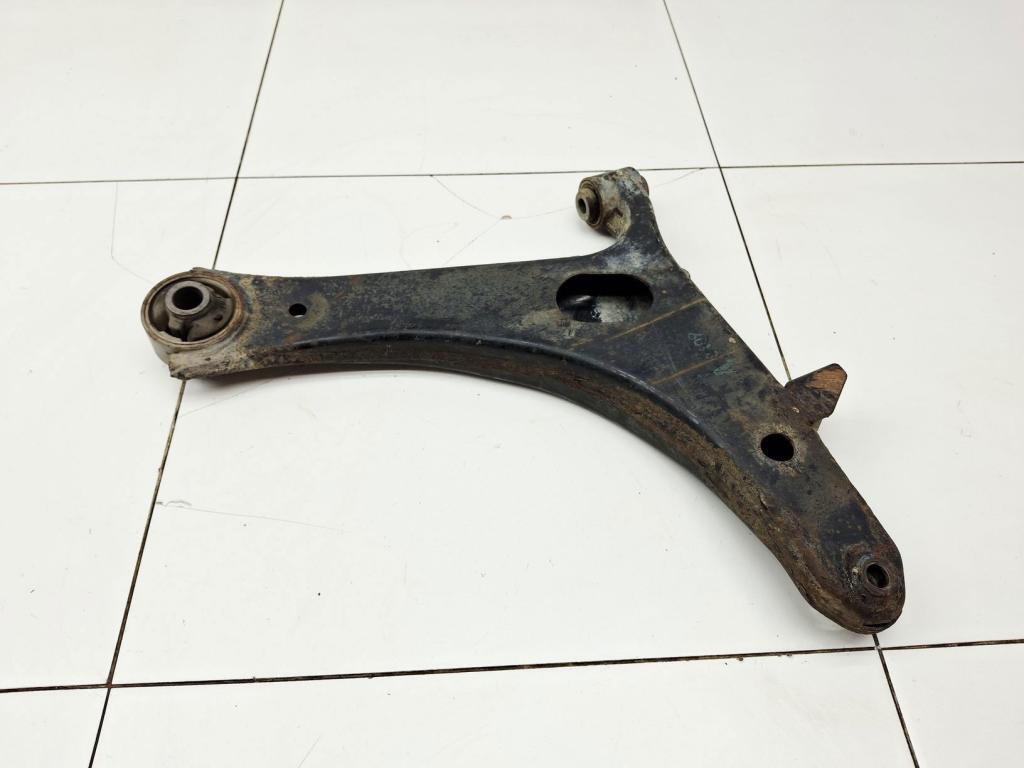 Рычаг передний левый, 2500 рублей, Пермь