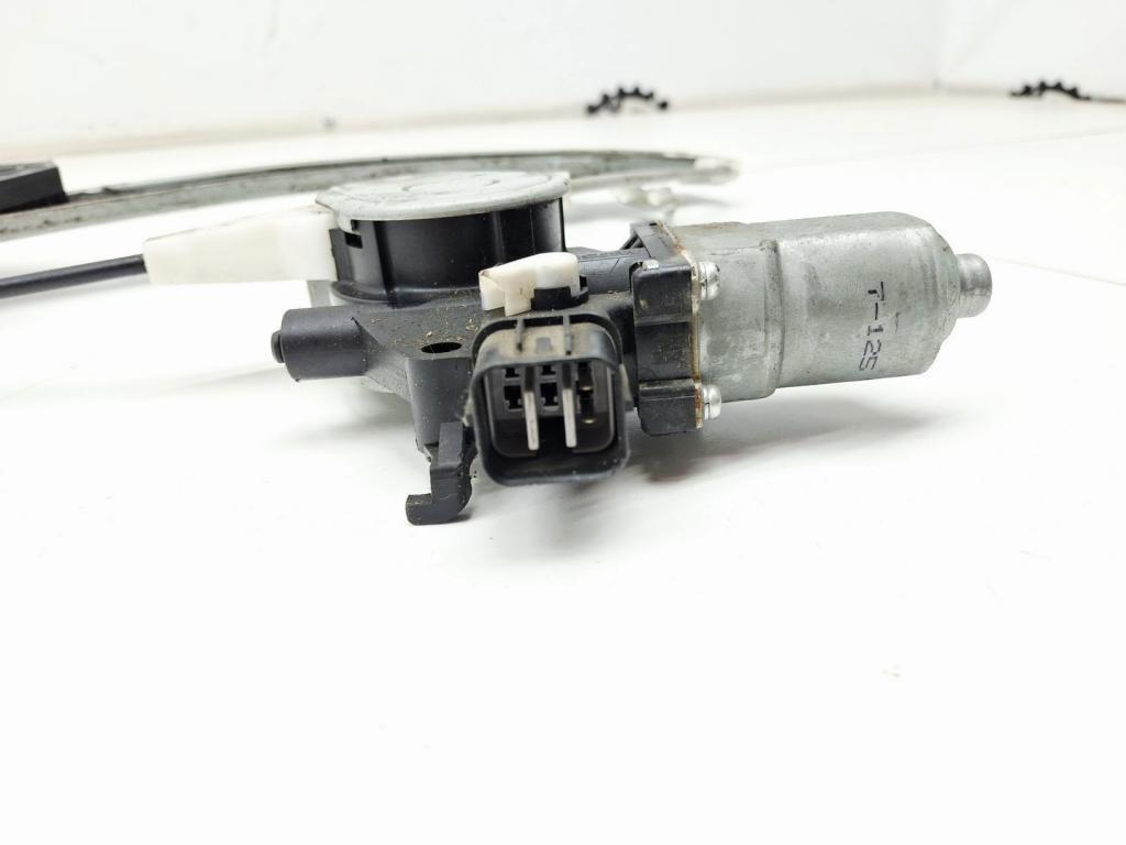 Стеклоподъемник задний правый, 1000 рублей, Пермь