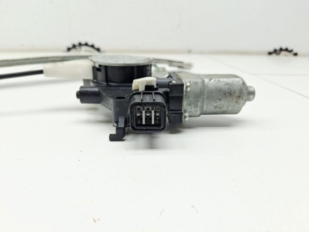 Стеклоподъемник задний правый, 1000 рублей, Пермь