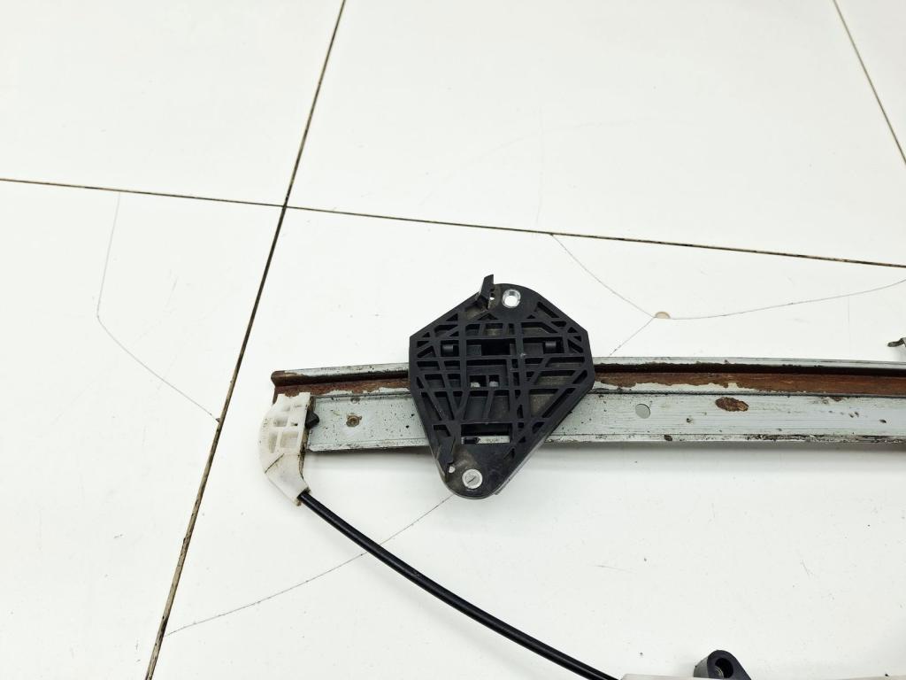 Стеклоподъемник задний правый, 1000 рублей, Пермь