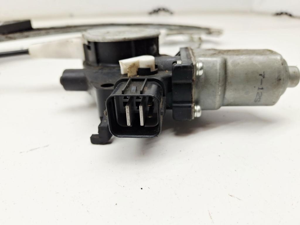 Стеклоподъемник задний правый, 1000 рублей, Пермь