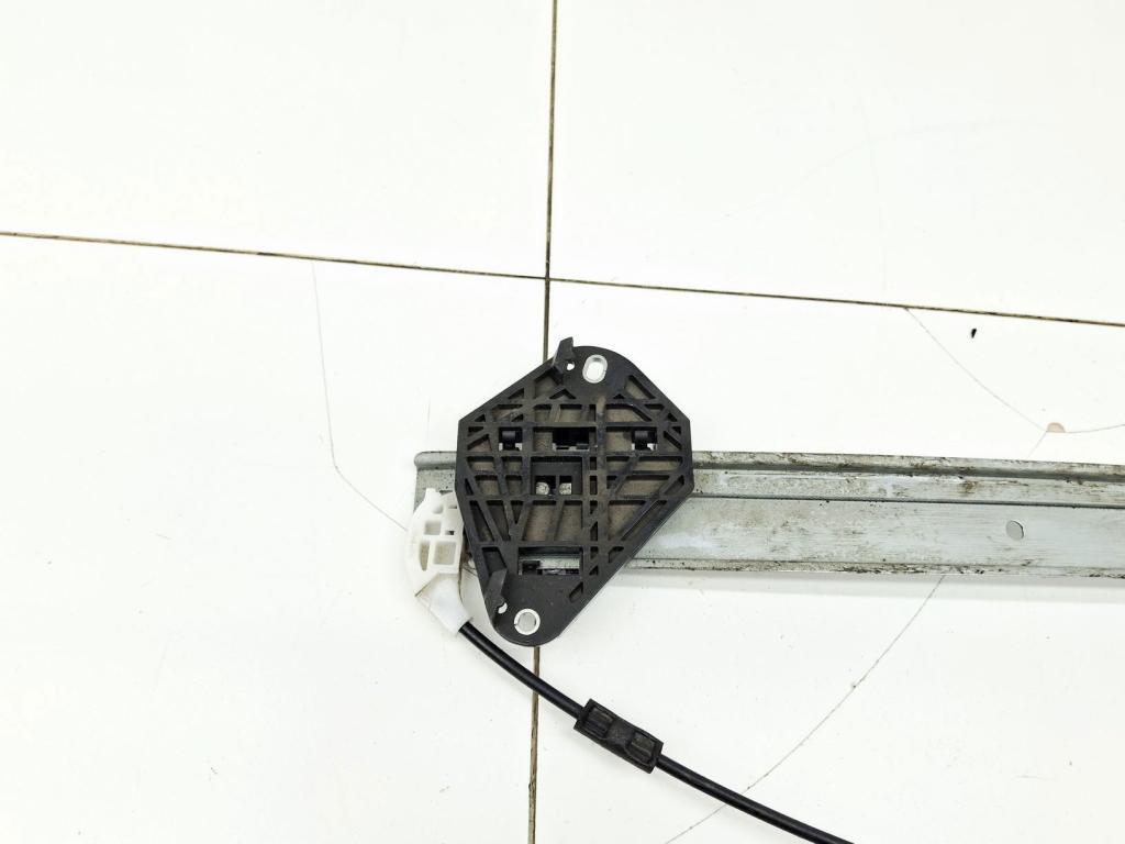 Стеклоподъемник задний правый, 1000 рублей, Пермь