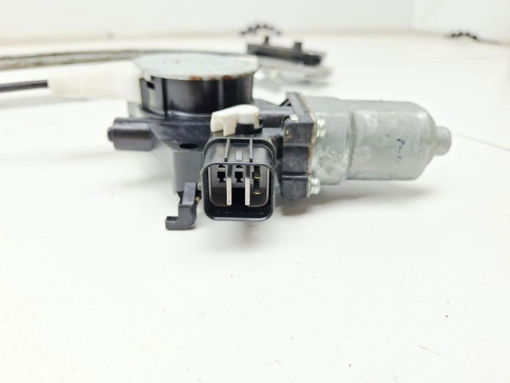 Стеклоподъемник задний правый, 1000 рублей, Пермь