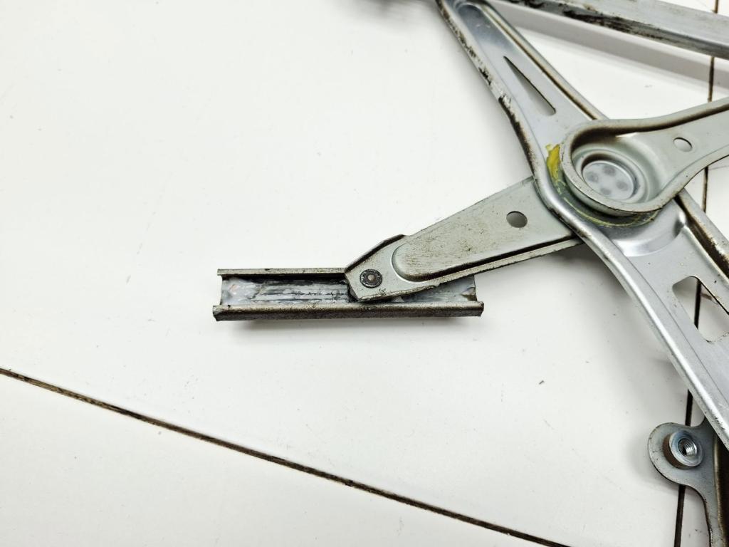 Стеклоподъемник задний левый, 1000 рублей, Пермь