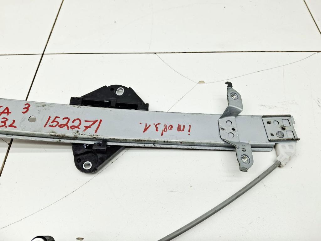 Стеклоподъемник задний левый, 1000 рублей, Пермь