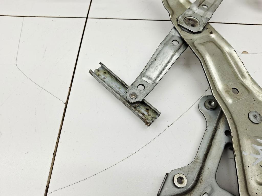 Стеклоподъемник задний левый, 1000 рублей, Пермь