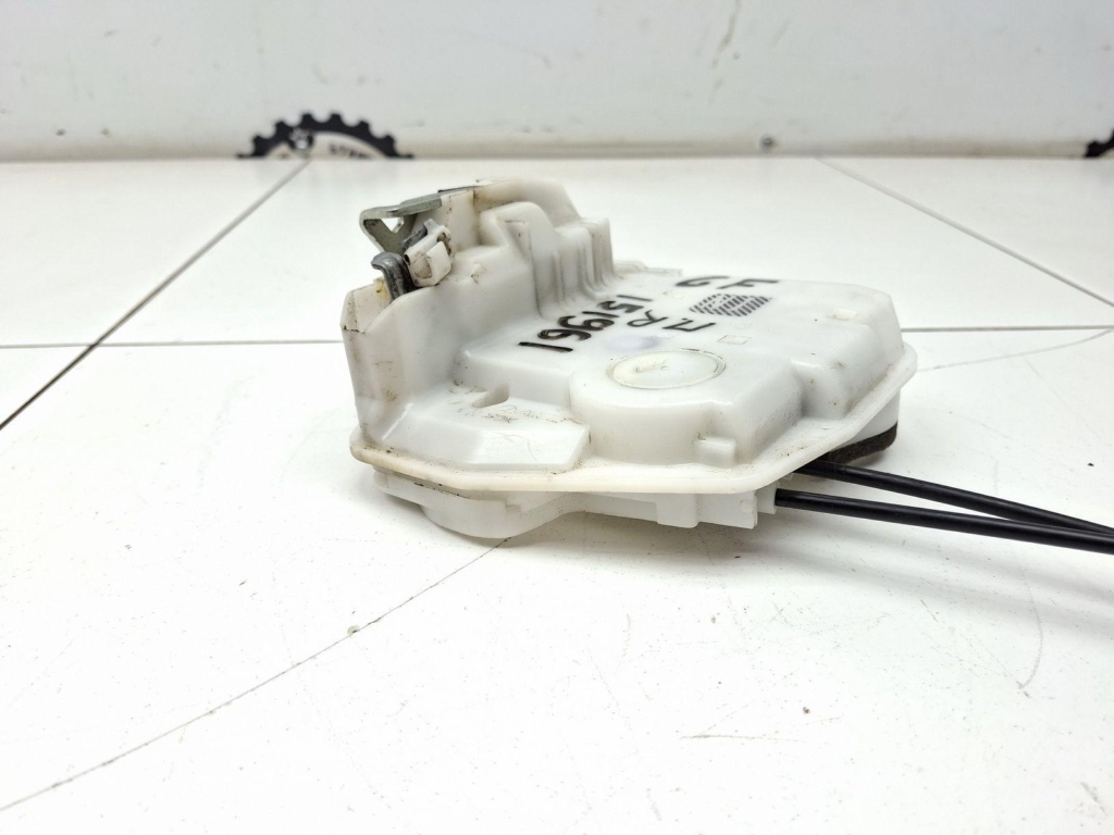 Замок двери передней правой, 2000 рублей, Пермь